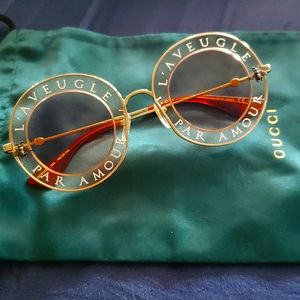 AUTHENTIC GUCCI SUNGLASSED